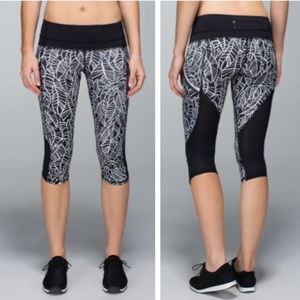 Run A Marathon Crop (Pretty Palm Black Angel) - 8